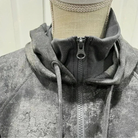 Danskin zip front hooded tie dye grays jacket, extra warm neck layer, thumbholes - Picture 3 of 12